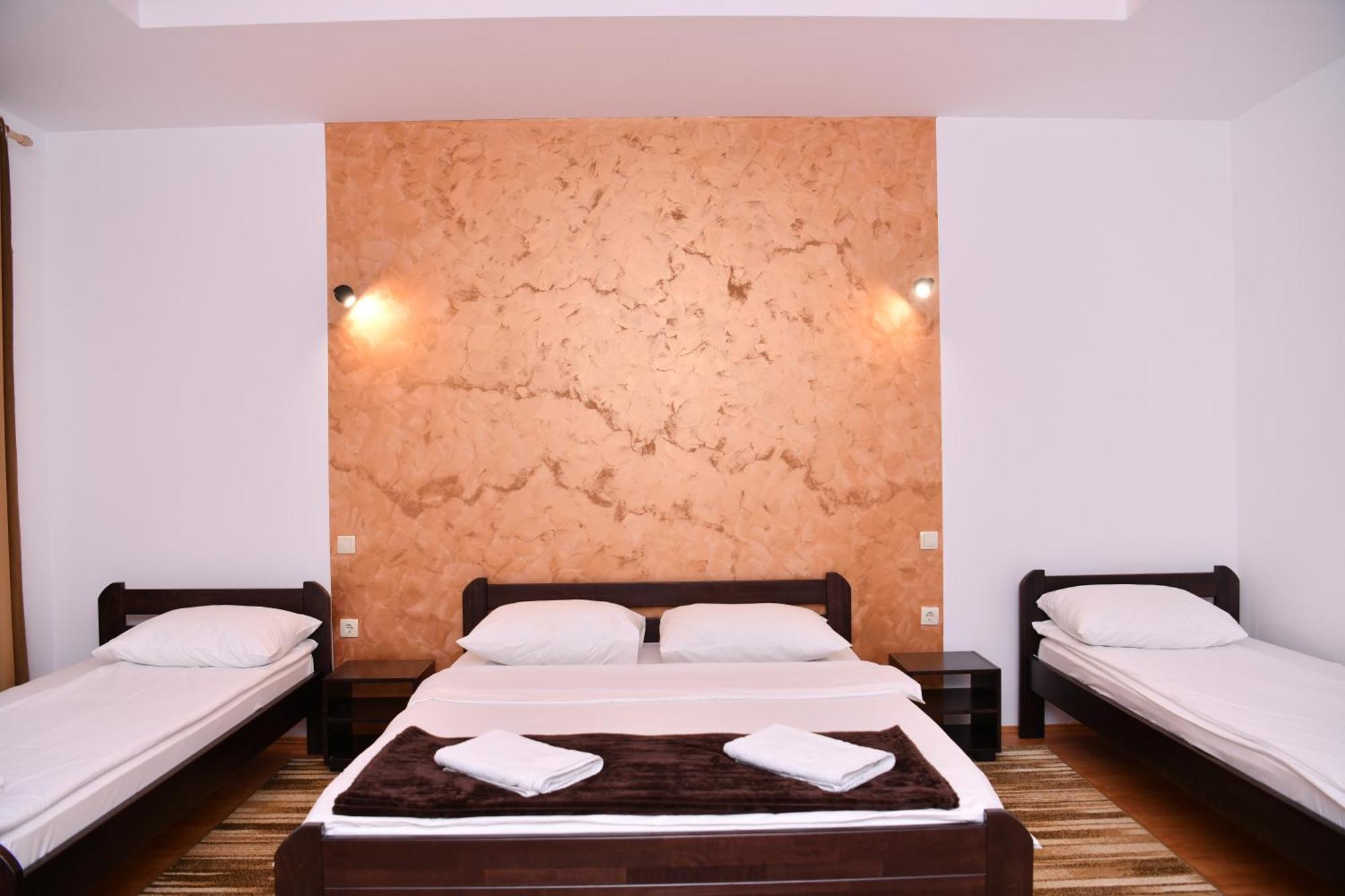 Gold-swiss Apartment *